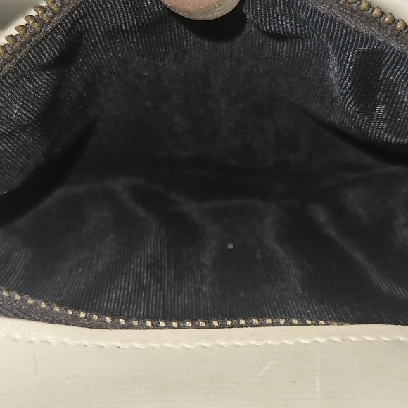 La Mode Faux Alligator Print Handbag - Picture 14 of 14